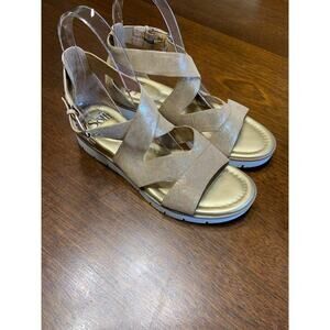 Sofft Metallic Platform Strappy Sandal Women 6 Gold Easter Spring Wedding Light